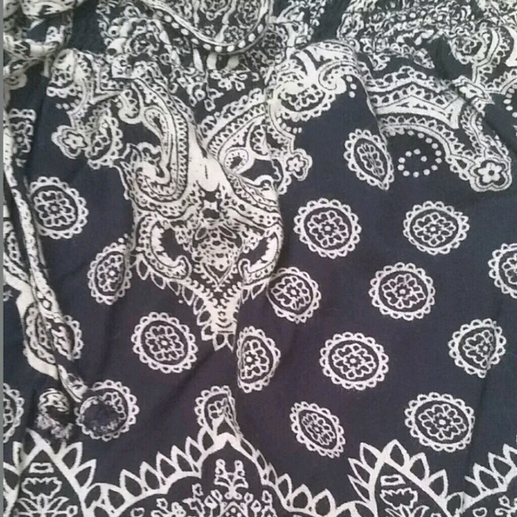 Tillys Shorts - Picture 3 of 7